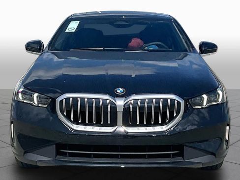 Used 2026 BMW 540i xDrive w/ Premium Package AWD/4WD image 3
