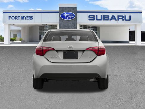 Used 2017 Toyota Corolla LE w/ Carpet Mat Package (TMS) FWD image 5