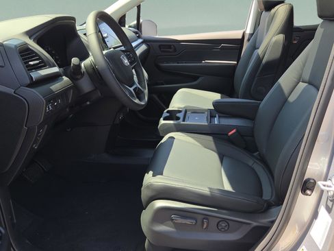 New 2026 Honda Odyssey EX-L image 9