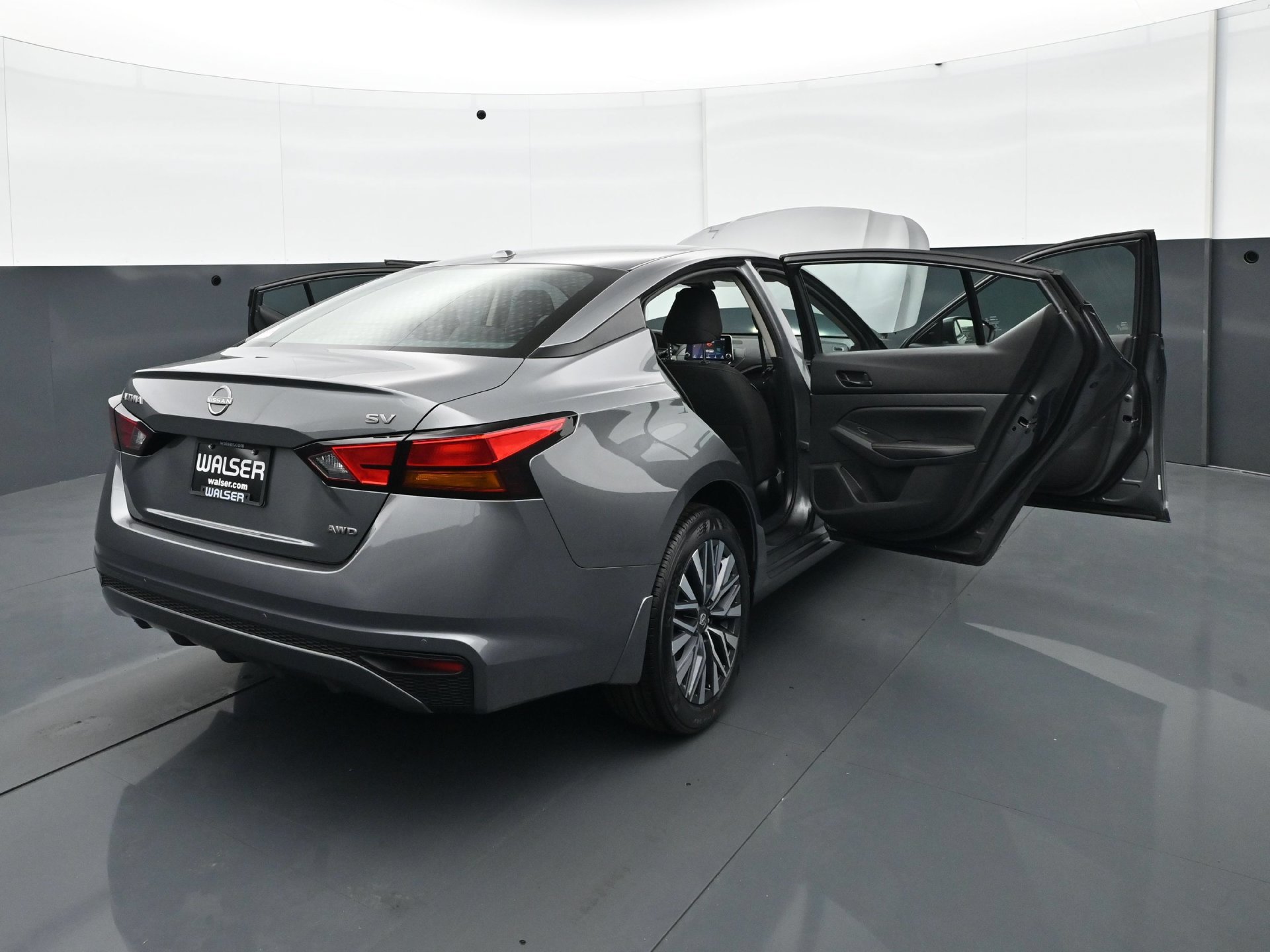 Used 2024 Nissan Altima 2.5 SV AWD/4WD image 31