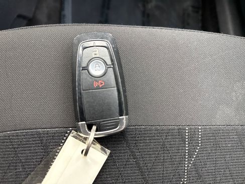 Used 2018 Ford EcoSport SE w/ SE Convenience Package image 26