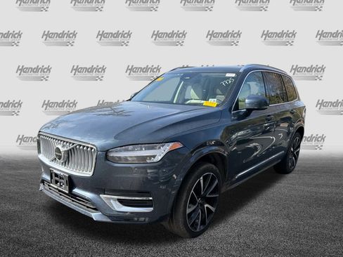 Certified 2023 Volvo XC90 B5 Plus w/ Protection Package Premier image 7