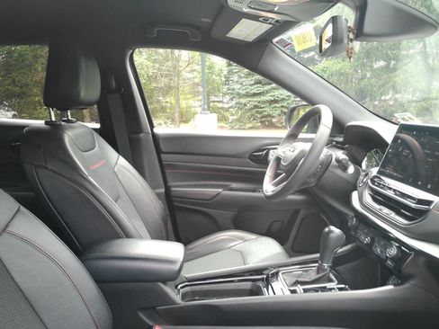 Used 2024 Jeep Compass Trailhawk AWD/4WD image 16