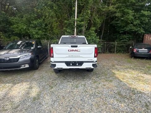 Used 2025 GMC Sierra 1500 AT4 w/ AT4 Premium Package AWD/4WD image 3