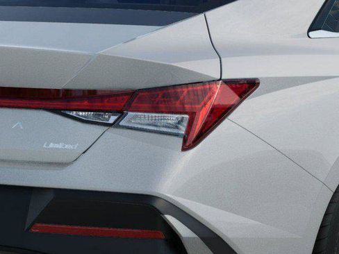 New 2026 Hyundai Elantra Limited image 10