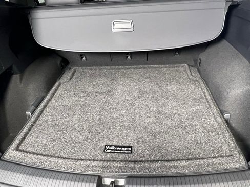 Used 2022 Volkswagen Tiguan SEL R-Line image 28