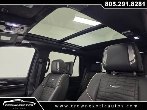 Used 2024 Cadillac Escalade V w/ LPO, ONYX Package AWD/4WD image 22