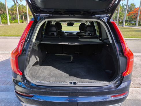 Used 2017 Volvo XC90 T5 Momentum w/ Vision Package FWD image 51