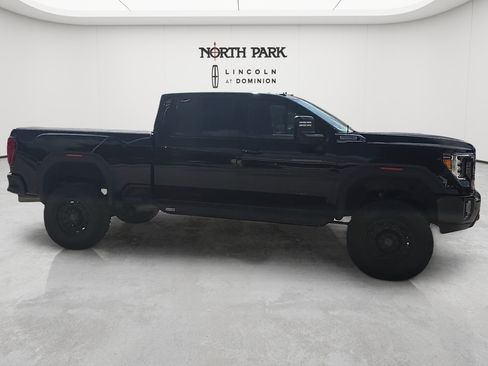Used 2022 GMC Sierra 2500 AT4 w/ AT4 Premium Plus Package AWD/4WD image 6