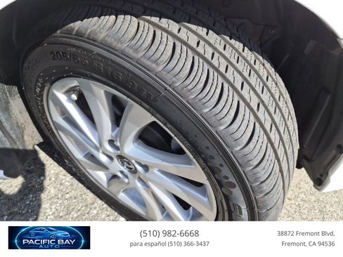 Used 2015 MAZDA MAZDA5 Sport FWD image 24