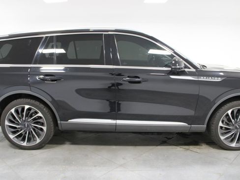 Used 2022 Lincoln Aviator Reserve w/ Equipment Group 201A image 11