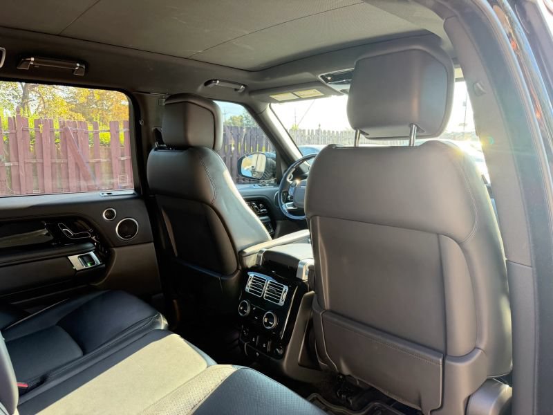 Used 2020 Land Rover Range Rover HSE AWD/4WD image 28