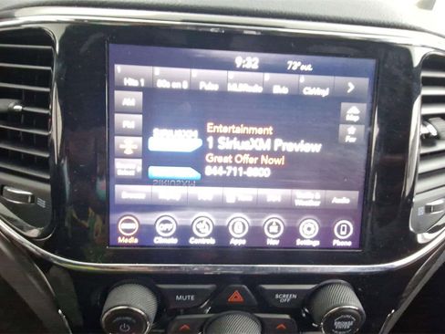 Used 2022 Jeep Grand Cherokee Laredo X image 22