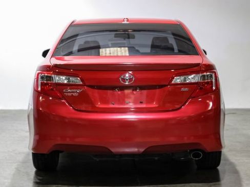 Used 2012 Toyota Camry SE image 12