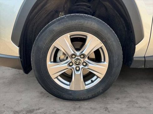 Certified 2022 Toyota RAV4 XLE w/ Carpet Mat Package (TMS) AWD/4WD image 69