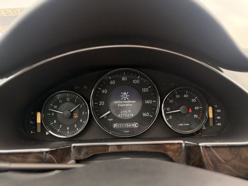 Used 2008 Mercedes-Benz CLS 550 image 24