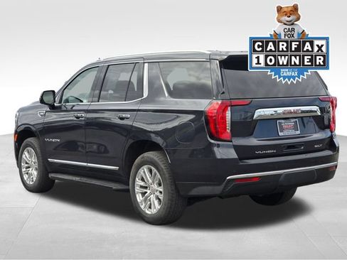 Used 2024 GMC Yukon SLT w/ SLT Luxury Package AWD/4WD image 3