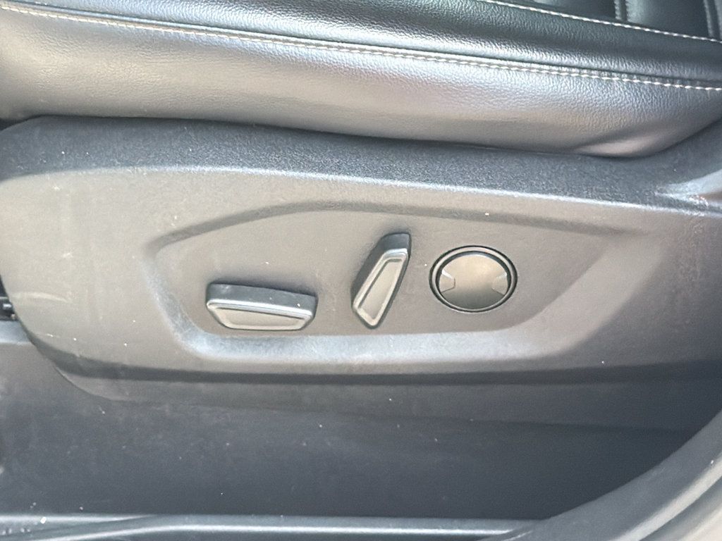 Used 2024 Ford Edge SEL AWD/4WD image 23