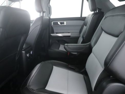 Used 2023 Ford Explorer XLT w/ Equipment Group 202A AWD/4WD image 26