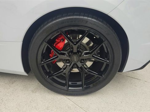 Used 2023 Chevrolet Corvette Stingray Premium Cpe w/ Z51 Performance Package image 27