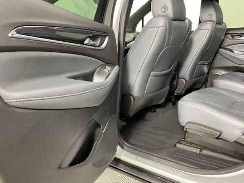 Used 2022 Buick Enclave Premium image 14