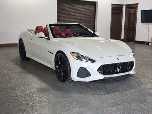 Used 2018 Maserati GranTurismo Sport image 3