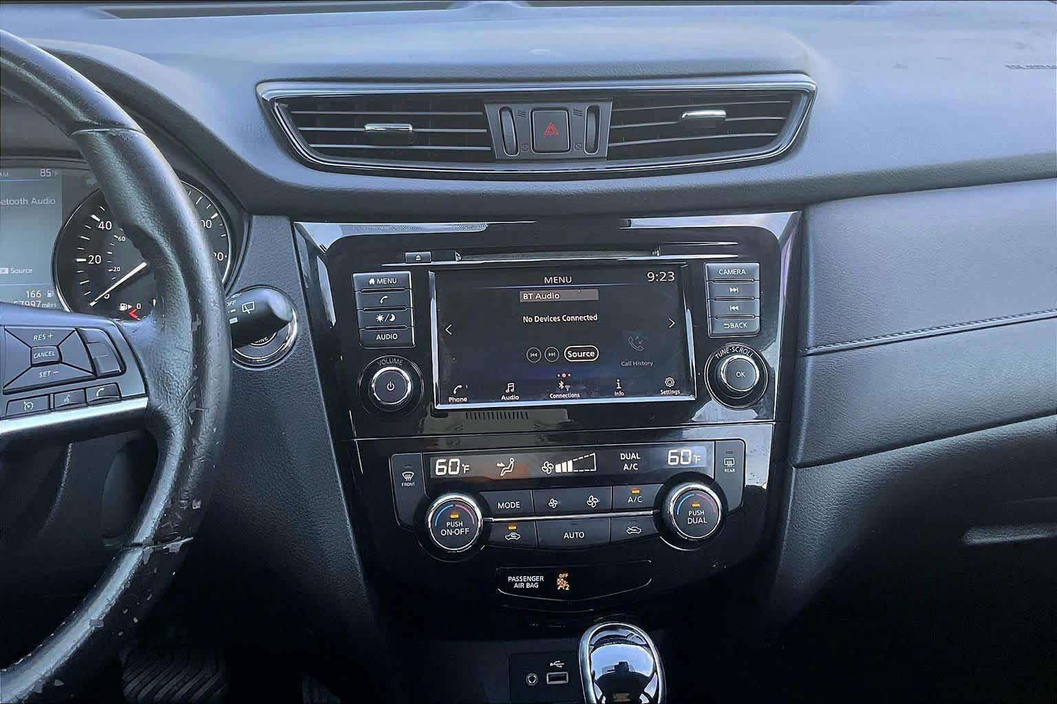 Used 2020 Nissan Rogue SV FWD image 7