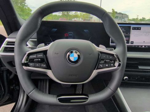 Certified 2025 BMW 330i xDrive Sedan AWD/4WD image 24