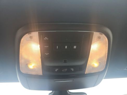 Used 2024 Dodge Durango R/T AWD/4WD image 34