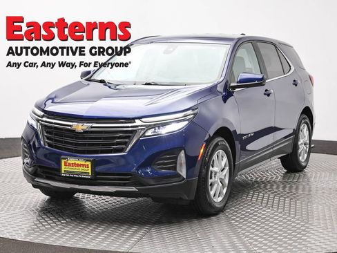 Used 2023 Chevrolet Equinox LT w/ Driver Convenience Package FWD image 1