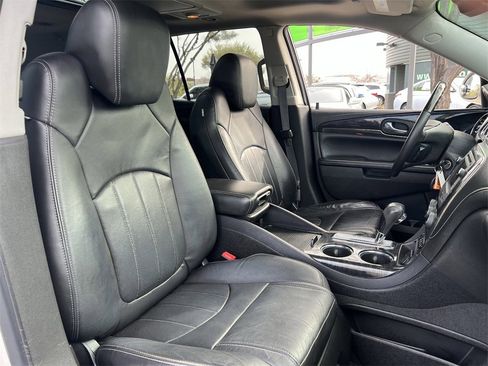 Used 2015 Buick Enclave Premium image 11