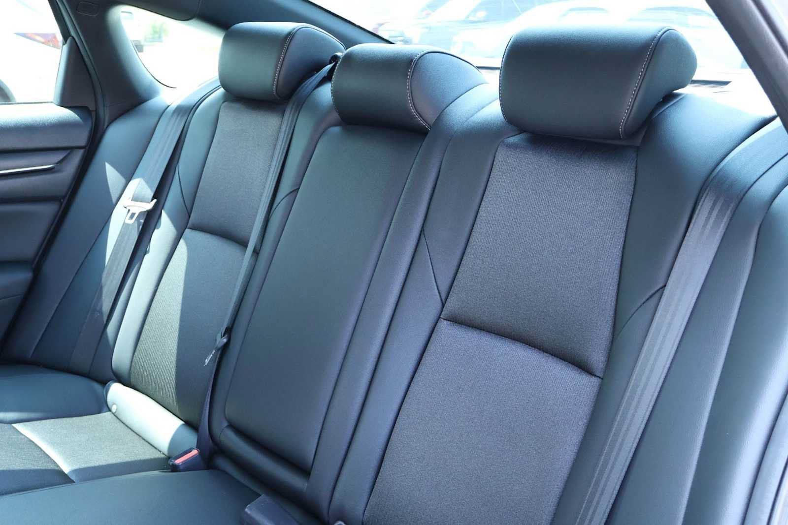 Used 2019 Honda Accord Sport image 13