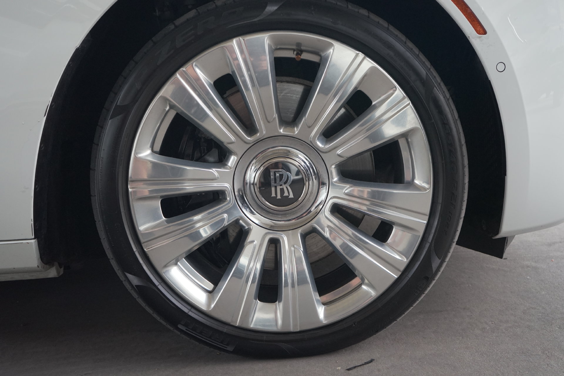 Used 2021 Rolls-Royce Ghost AWD/4WD image 30