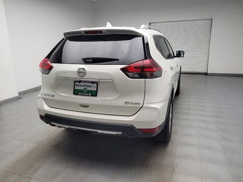 Used 2018 Nissan Rogue SV w/ Premium Package AWD/4WD image 7