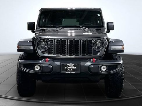 Used 2024 Jeep Wrangler Unlimited Rubicon w/ Convenience Group AWD/4WD image 3