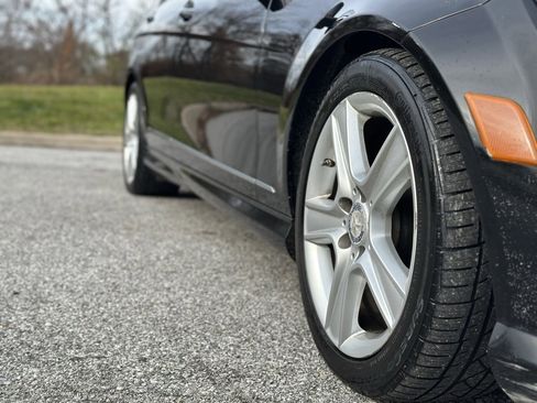Used 2011 Mercedes-Benz C 300 4MATIC Sedan image 9
