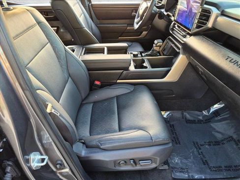 Used 2025 Toyota Tundra SR5 w/ SR5 Premium Package AWD/4WD image 19