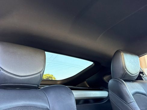 Used 2014 Nissan 370Z Touring RWD image 22