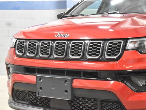 Used 2026 Jeep Compass Limited AWD/4WD image 32