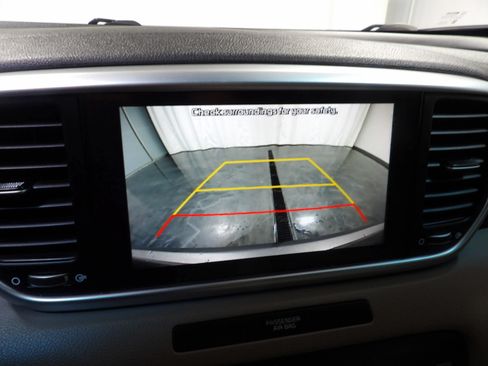 Used 2021 Kia Sportage LX FWD image 17