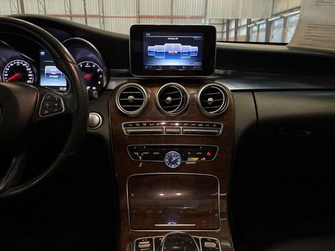 Used 2015 Mercedes-Benz C 300 4MATIC Sedan image 33