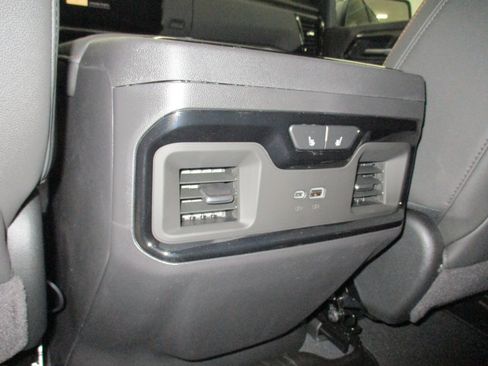 New 2026 GMC Sierra 1500 AT4 w/ AT4 Premium Package AWD/4WD image 23