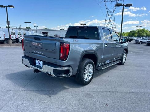 Used 2022 GMC Sierra 1500 SLT w/ SLT Premium Package image 3