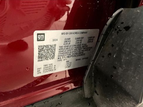 Used 2025 Chevrolet Trax LT w/ Driver Confidence Package FWD image 6