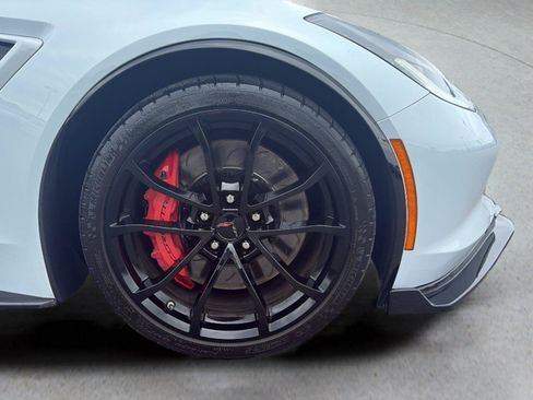 Used 2019 Chevrolet Corvette Grand Sport w/ Carbon Flash Badge Package RWD image 54