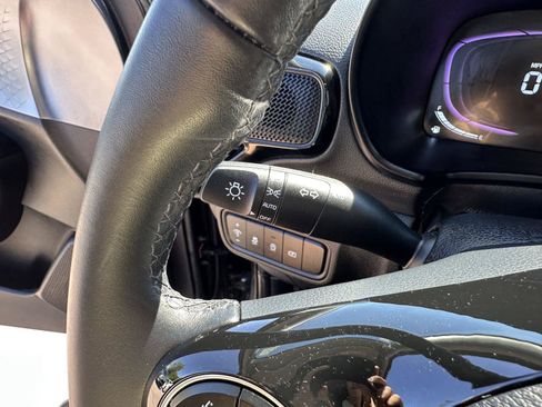 Used 2025 Kia Soul EX FWD image 23
