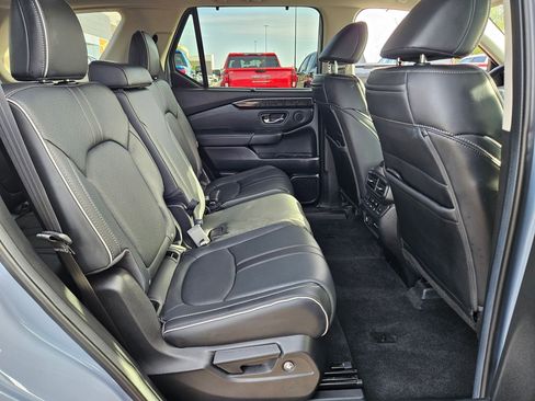 Used 2025 Honda Pilot Elite image 26