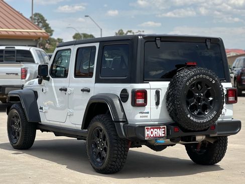Used 2023 Jeep Wrangler Unlimited image 5