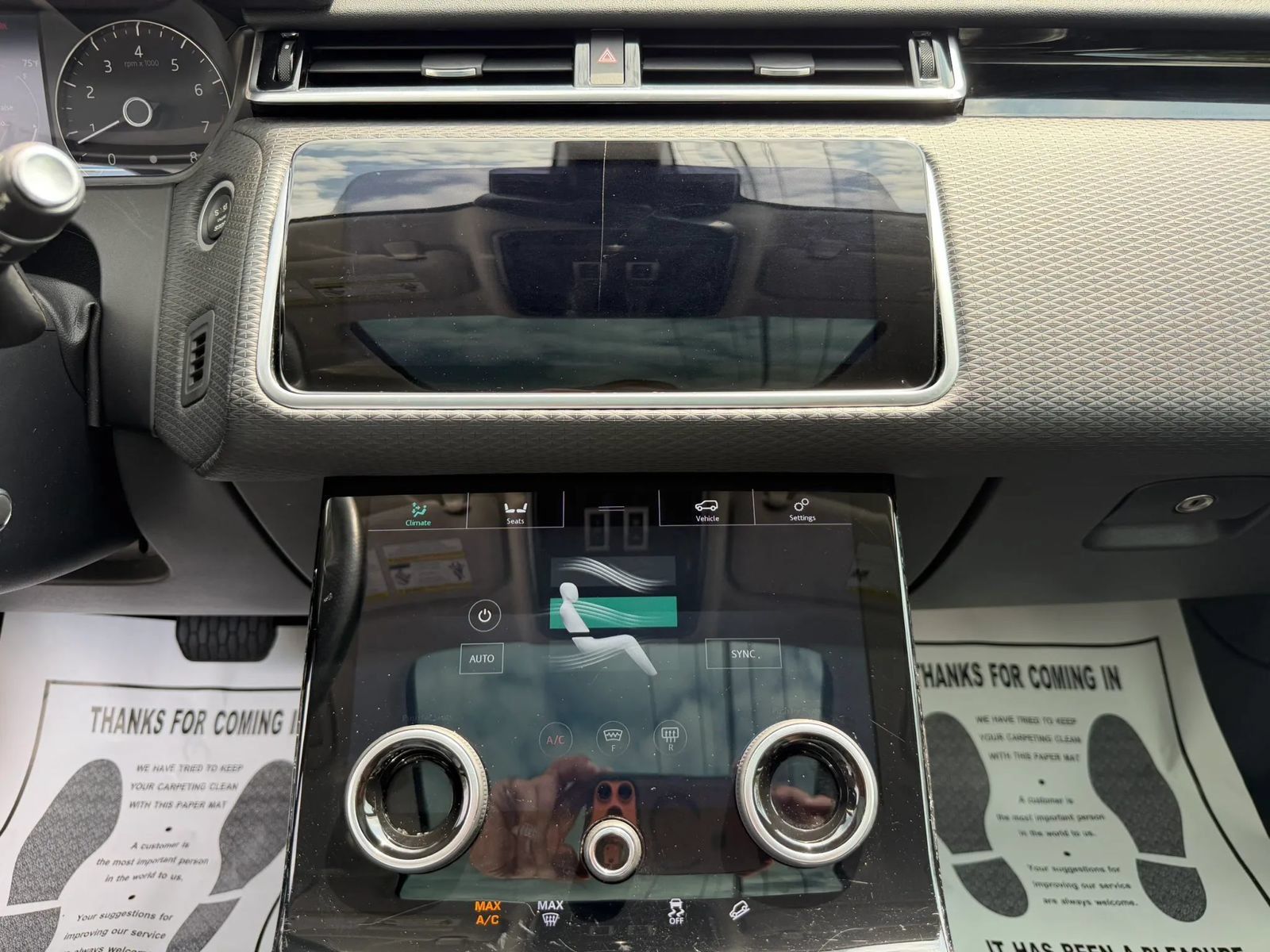 Used 2020 Land Rover Range Rover Velar S AWD/4WD image 16