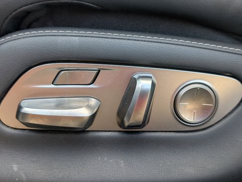 Certified 2022 Lexus LS 500 AWD w/ Interior Upgrade Package image 23